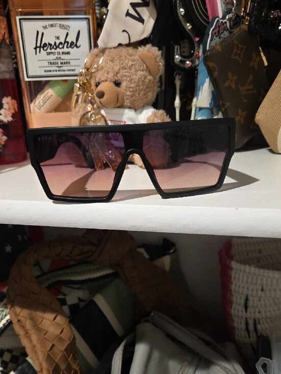 Diff Eyewear Black Sunglasses with Gold Logo main image 11